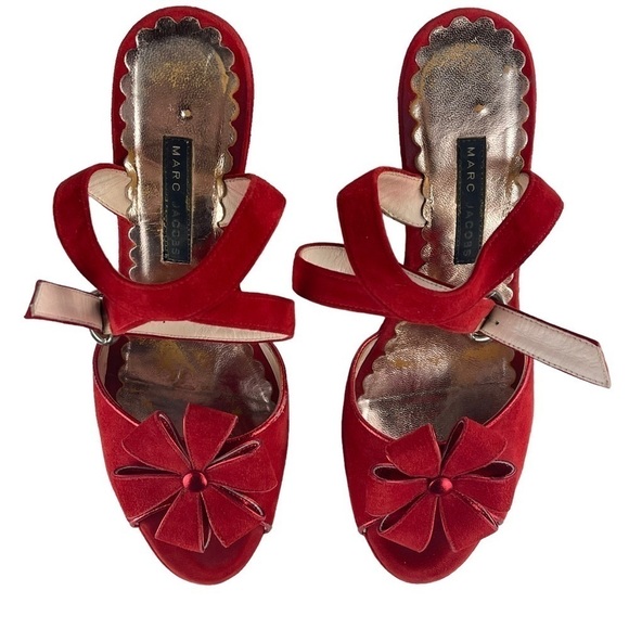 MARC JACOBS PEEP TOE FLOWER EMBELLISHED SUEDE WEDGE SANDAL HEELS - Picture 4 of 14